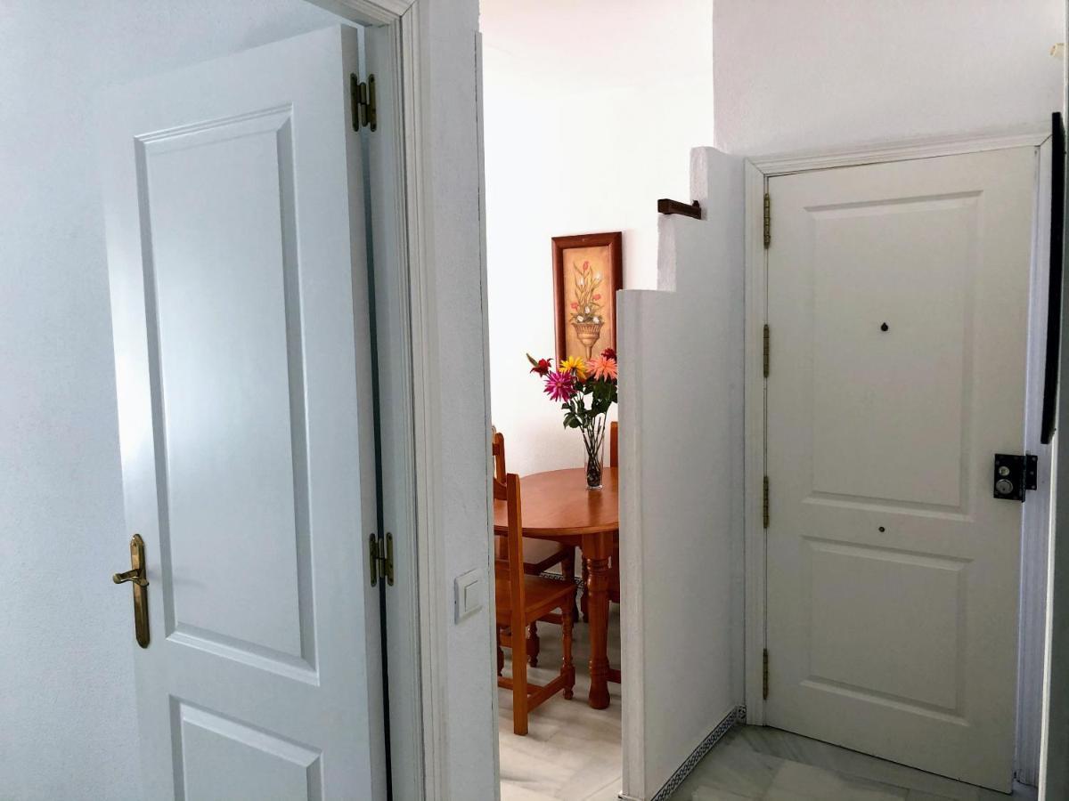 Apartamento Zinna Chiclana de la Frontera Luaran gambar